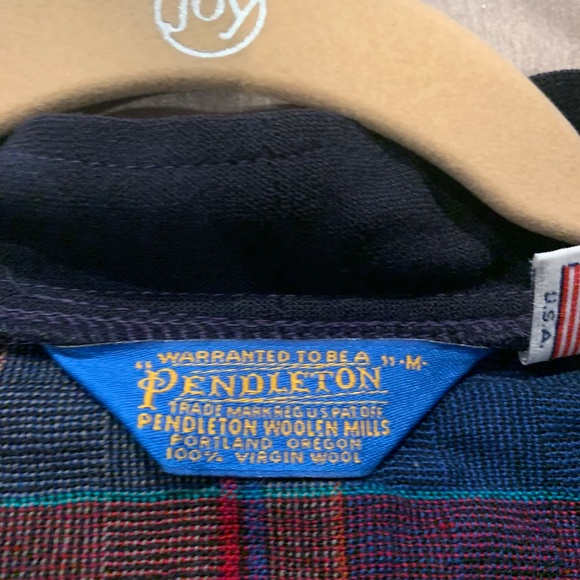 Vintage Pendleton Red Blue Plaid Wool Cardigan Made In USA Size M - Picture 3 of 3